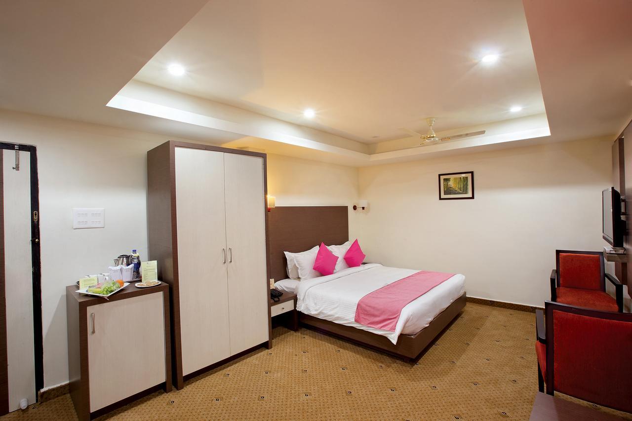 Joyees Residency Hotel Kottayam Exterior photo